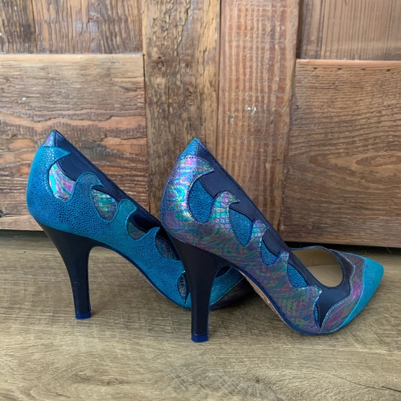 Sara Melissa Blue Wave Holo Handmade Heels - Picture 1 of 4
